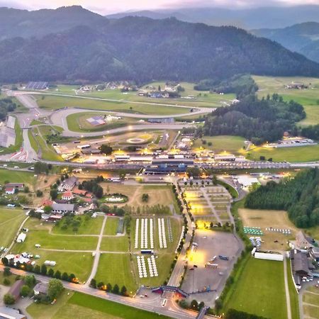 Grandprixcamp, Closest To The Red Bull Ring, Up To 4 Guests In A Tent Spielberg Bei Knittelfeld Екстер'єр фото